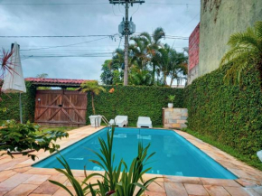 Casa com piscina a 300mts do mar